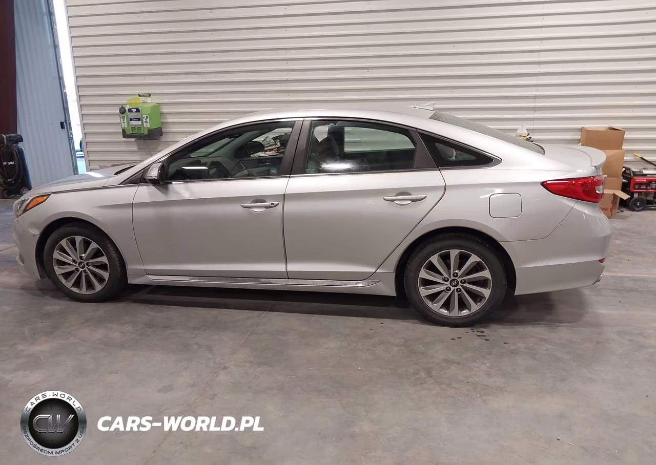 2016 Hyundai Sonata Sport VIN:5NPE34AF5GH360157 - 15