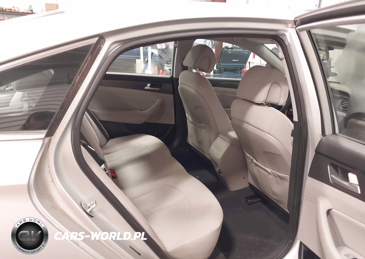 2016 Hyundai Sonata Sport VIN:5NPE34AF5GH360157 - 8