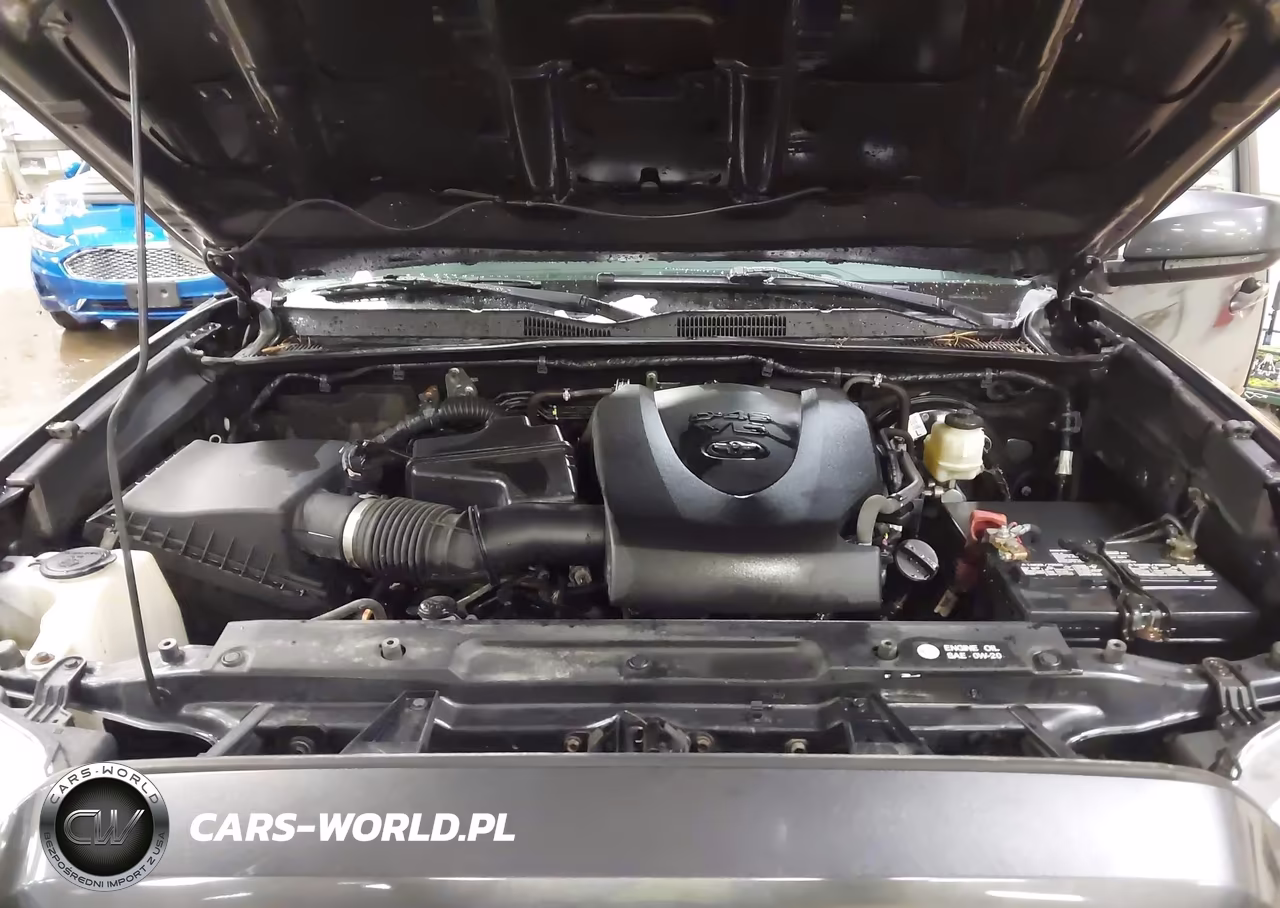 2018 Toyota Tacoma Sr5 V6 VIN:3TMCZ5AN8JM180367 - 10