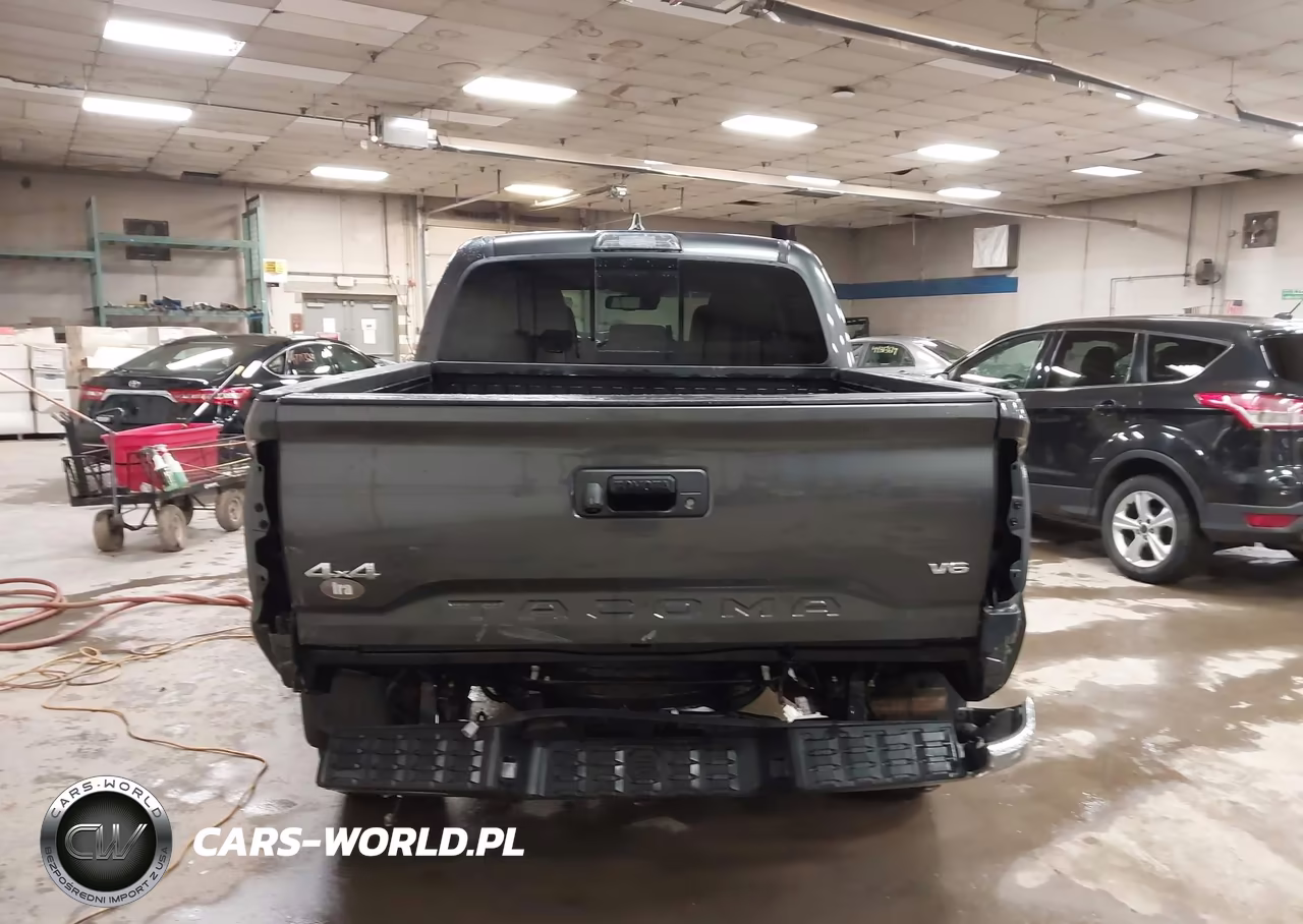 2018 Toyota Tacoma Sr5 V6 VIN:3TMCZ5AN8JM180367 - 17