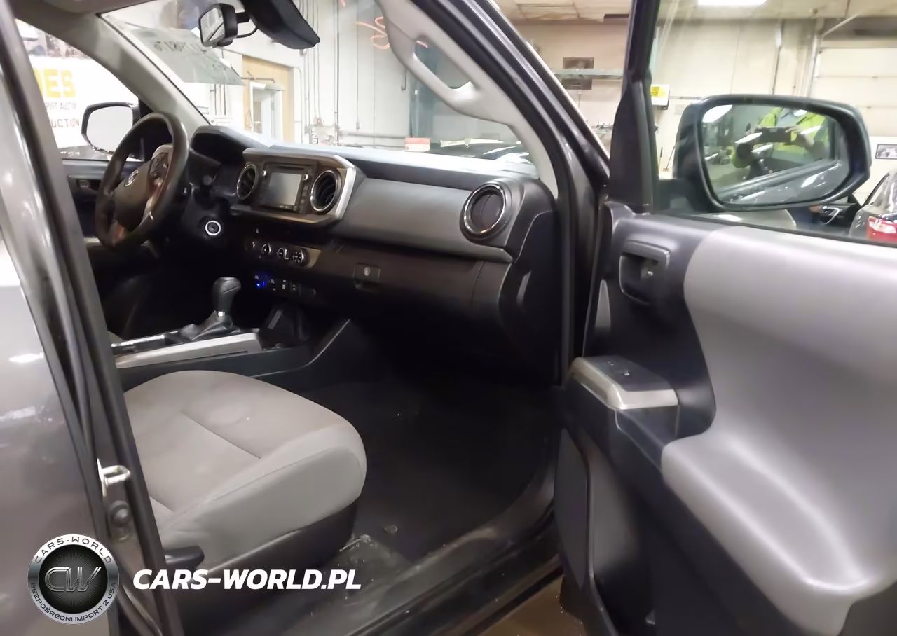 2018 Toyota Tacoma Sr5 V6 VIN:3TMCZ5AN8JM180367 - 5