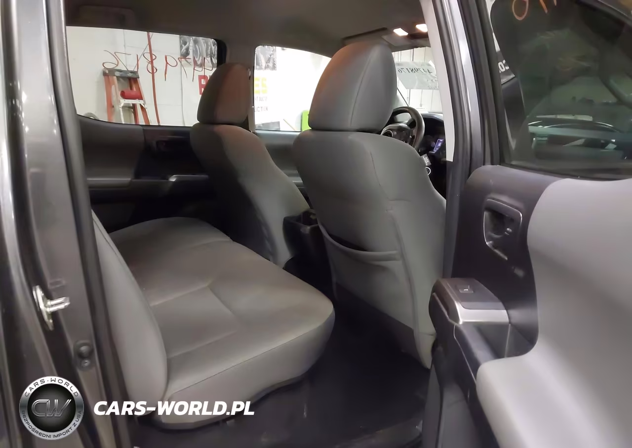 2018 Toyota Tacoma Sr5 V6 VIN:3TMCZ5AN8JM180367 - 8