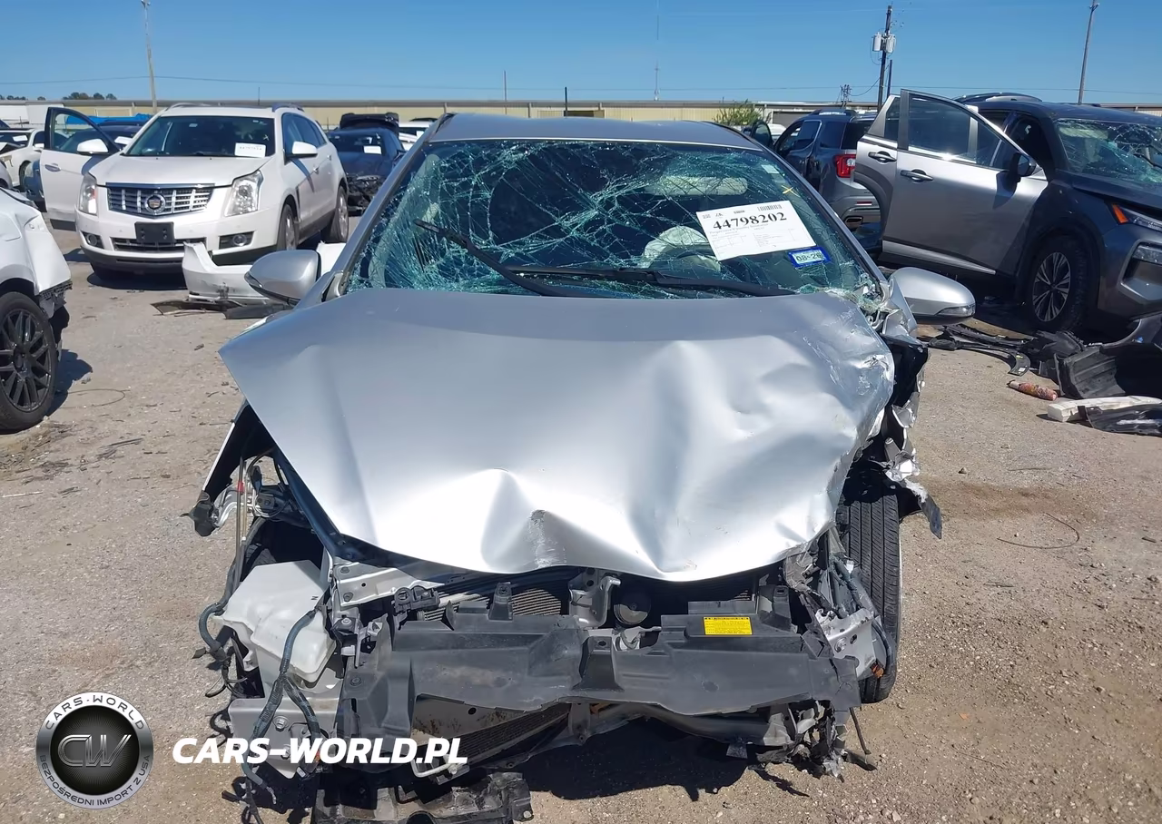 2013 Toyota Prius C Three VIN:JTDKDTB33D1529593 - 12