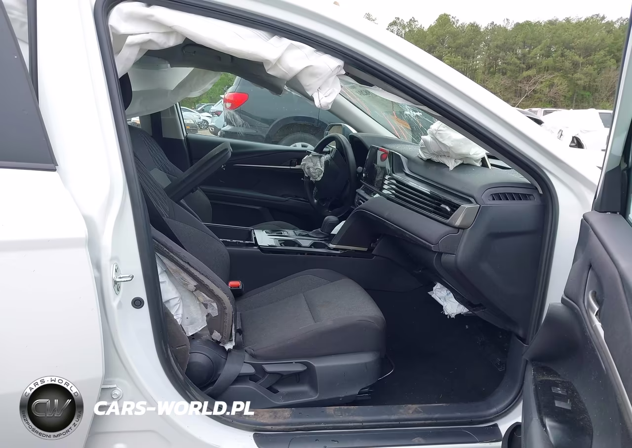 2025 Toyota Camry Le VIN:4T1DAACK7SU594336 - 5