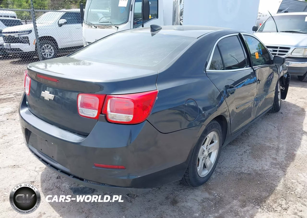 2015 Chevrolet Malibu Ls VIN:1G11B5SL6FF316701 - 4