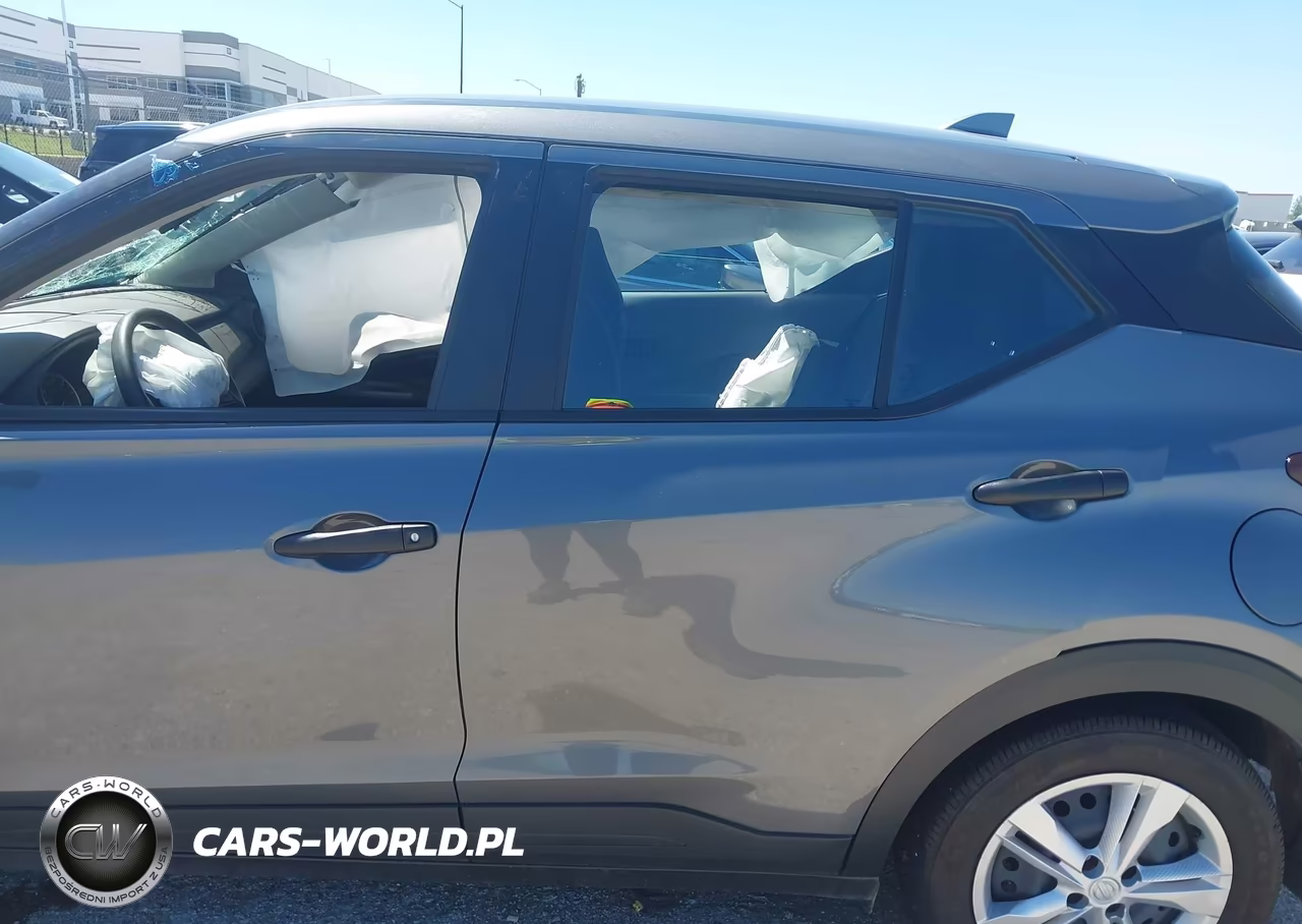 2025 Nissan Kicks Play S VIN:3N1CP5BV2SL500331 - 13