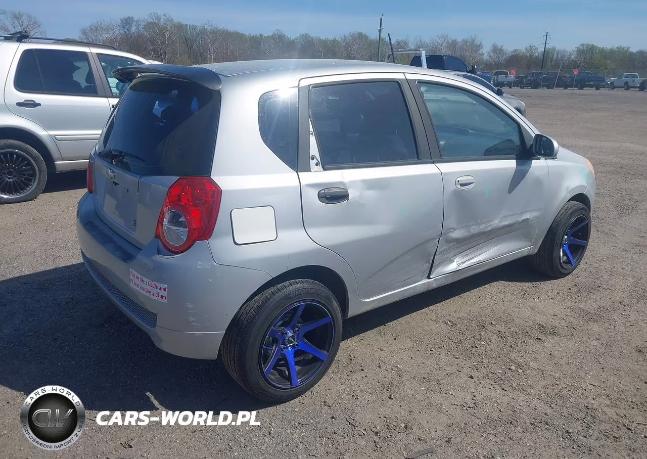 2010 Chevrolet Aveo Ls VIN:KL1TD6DE1AB111292 - 4