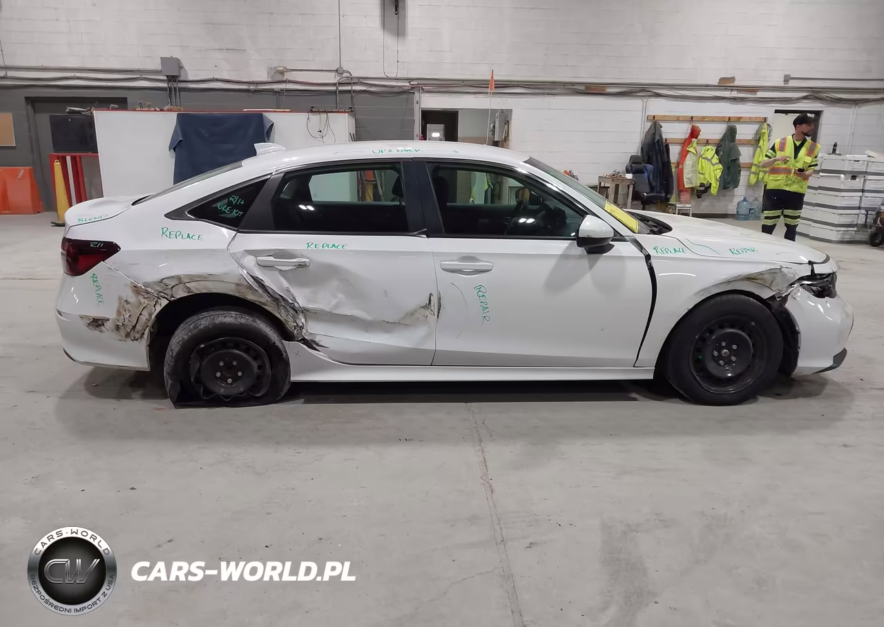 2025 Honda Civic Lx VIN:2HGFE2F27SH572196 - 13