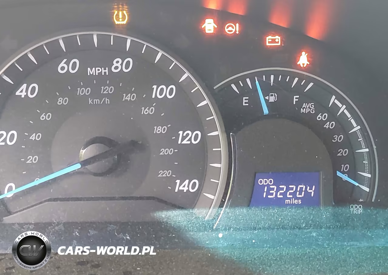 2015 Toyota Camry Le VIN:4T1BF1FK7FU987585 - 15