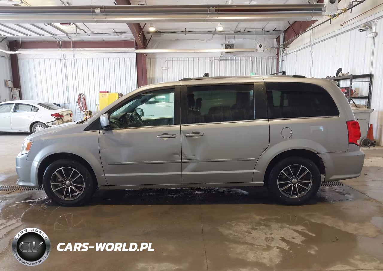 2017 Dodge Grand Caravan Sxt VIN:2C4RDGCG1HR834289 - 14