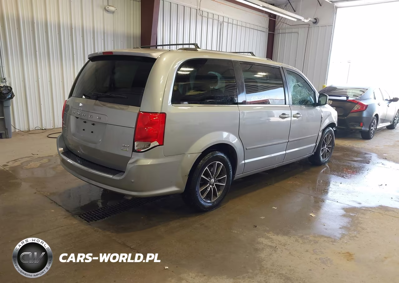 2017 Dodge Grand Caravan Sxt VIN:2C4RDGCG1HR834289 - 4
