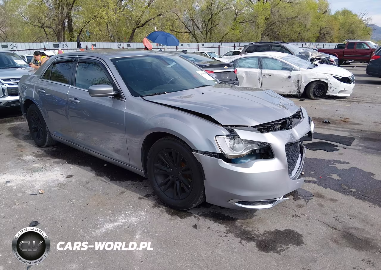 2018 Chrysler 300 Touring L
