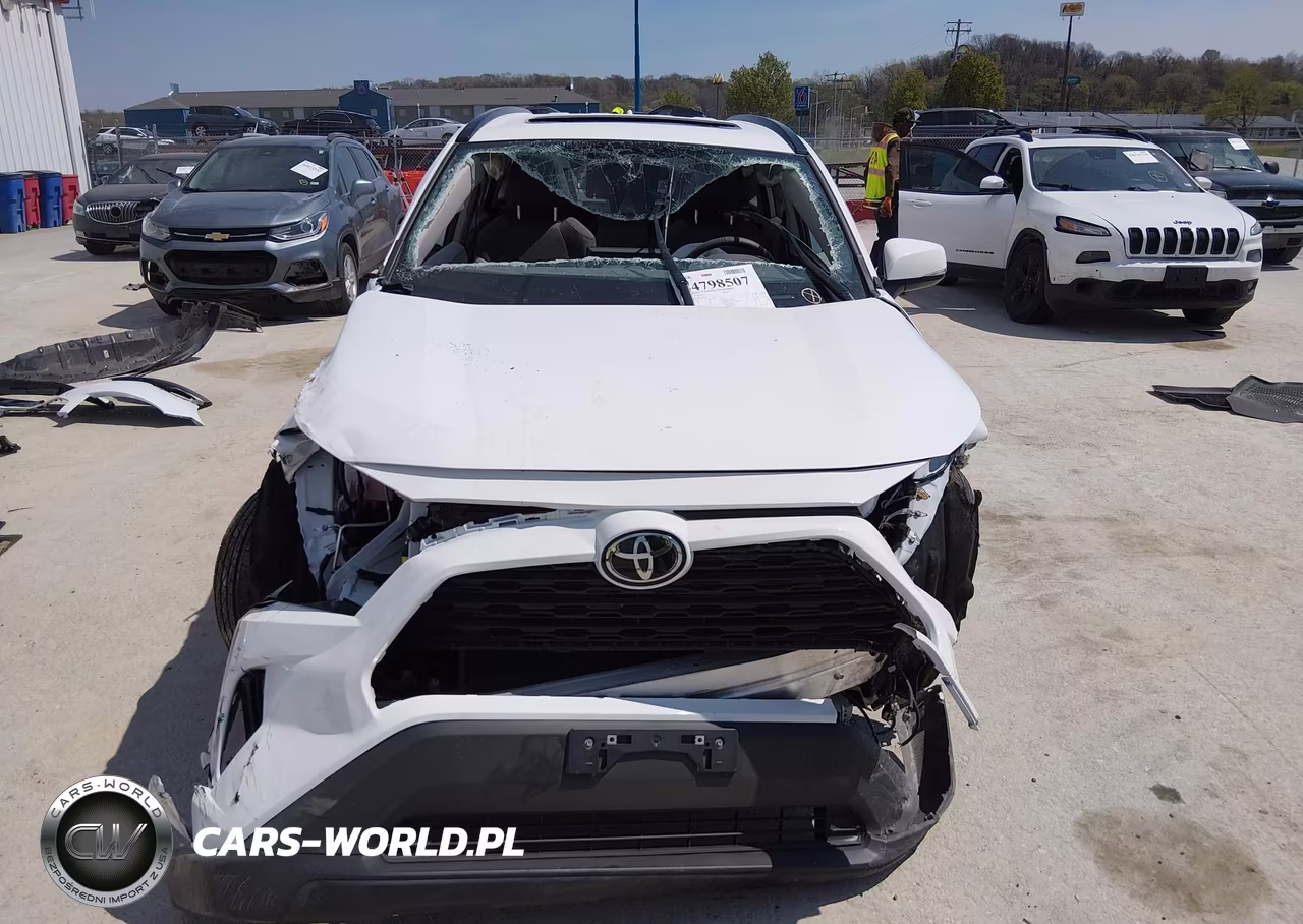 2025 Toyota Rav4 Xle VIN:2T3P1RFV3SW617426 - 11