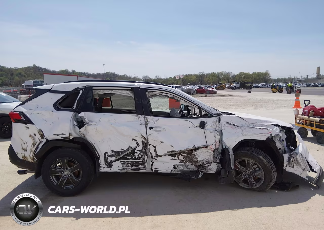 2025 Toyota Rav4 Xle VIN:2T3P1RFV3SW617426 - 12