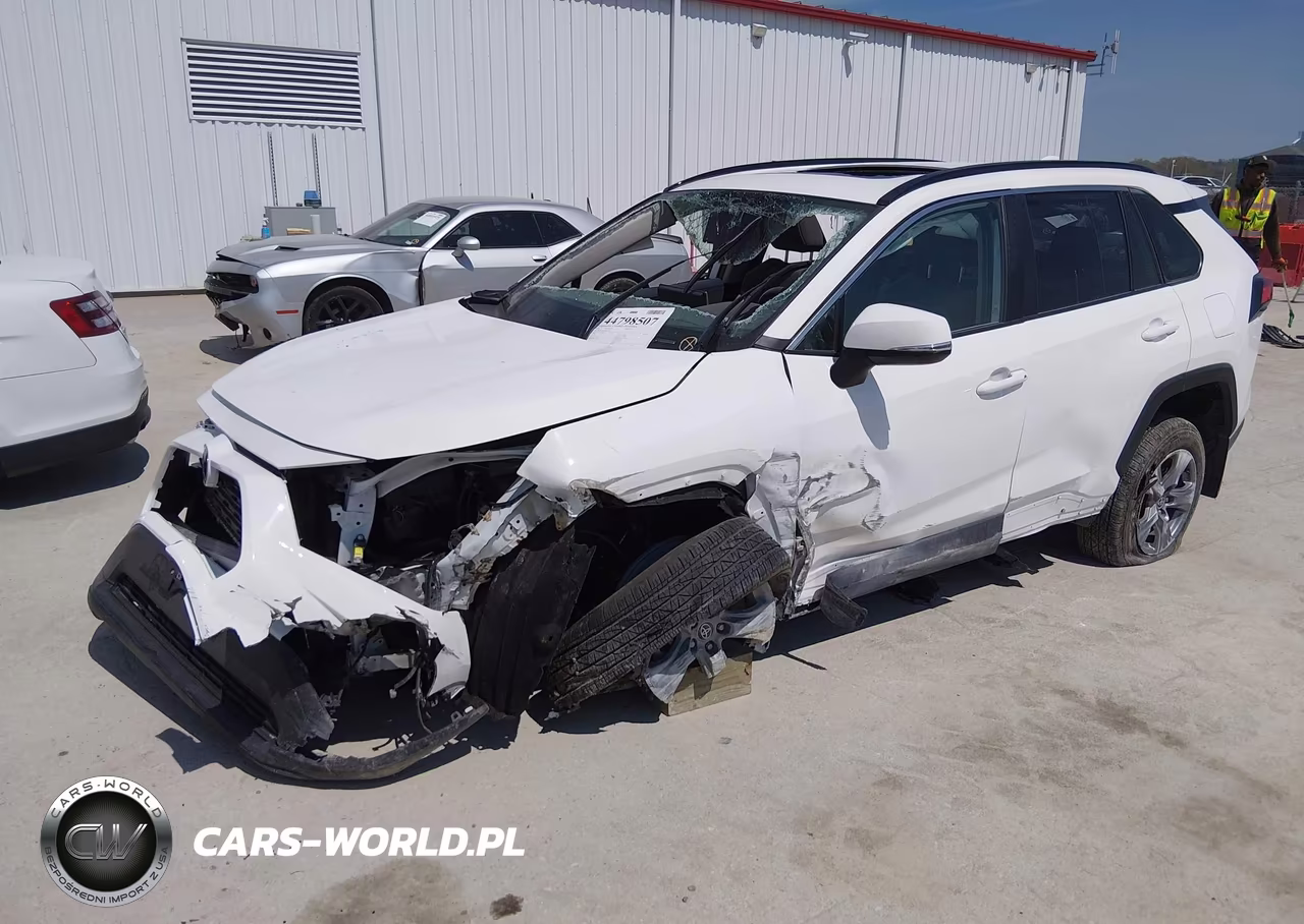 2025 Toyota Rav4 Xle VIN:2T3P1RFV3SW617426 - 2