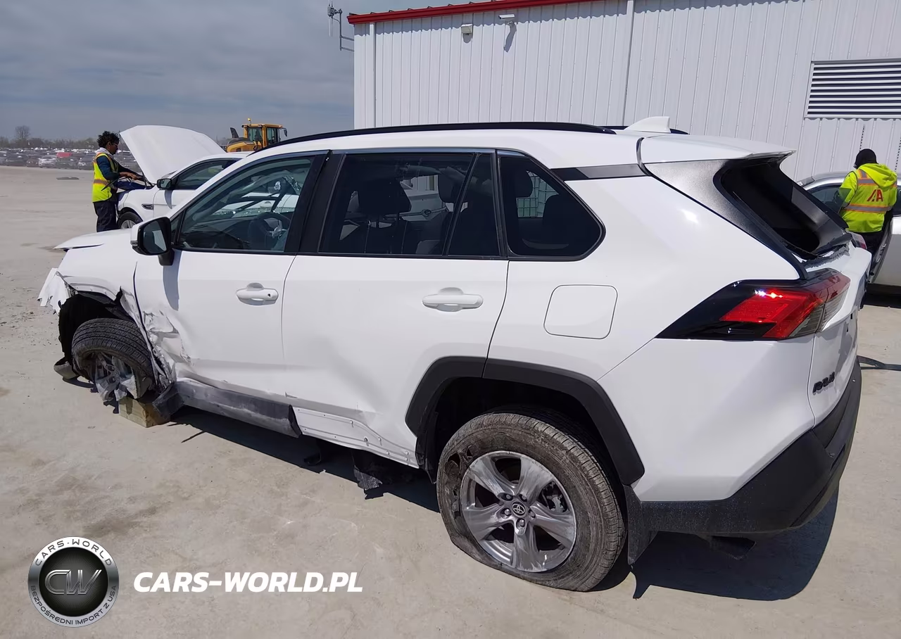 2025 Toyota Rav4 Xle VIN:2T3P1RFV3SW617426 - 3