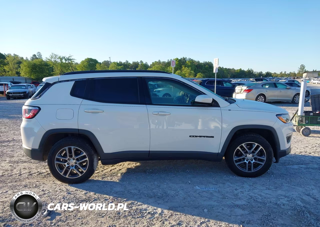 2018 Jeep Compass Latitude Fwd VIN:3C4NJCBB1JT228841 - 13
