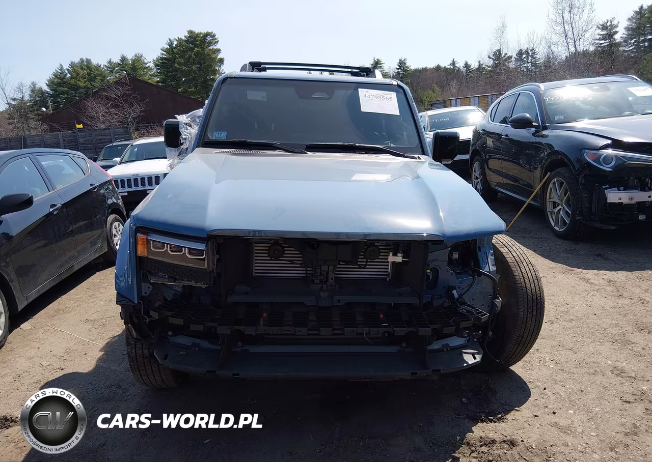 2025 Toyota Land Cruiser VIN:JTEABFAJ0SK038081 - 13