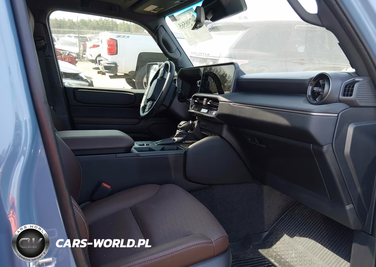 2025 Toyota Land Cruiser VIN:JTEABFAJ0SK038081 - 5