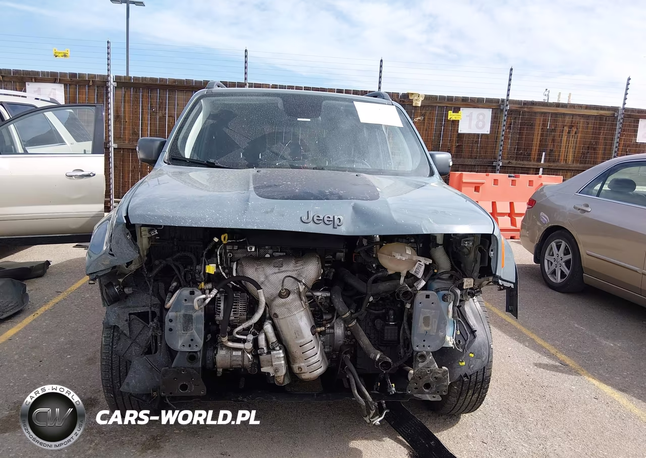 2018 Jeep Renegade Trailhawk 4X4 VIN:ZACCJBCB1JPG86385 - 13