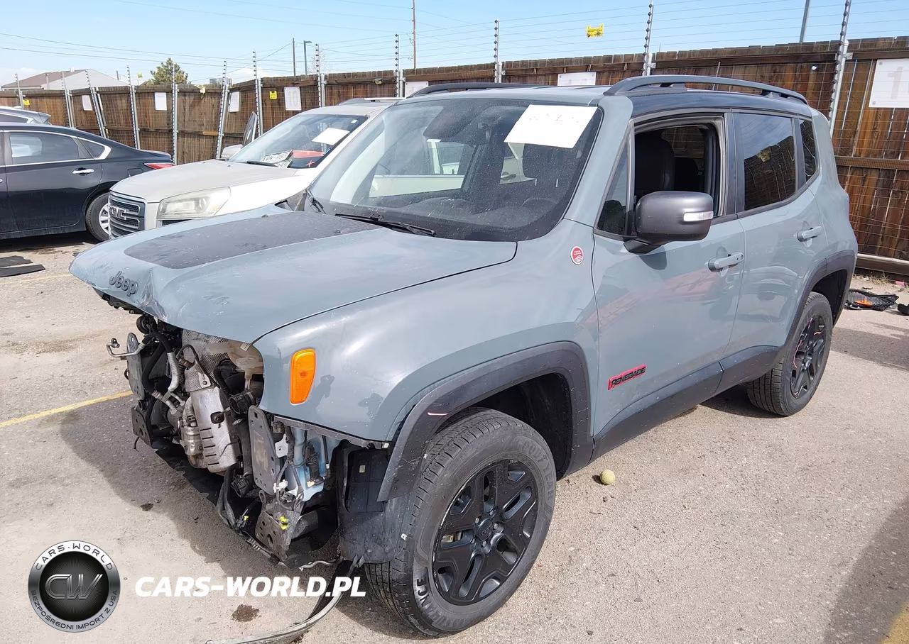 2018 Jeep Renegade Trailhawk 4X4 VIN:ZACCJBCB1JPG86385 - 2