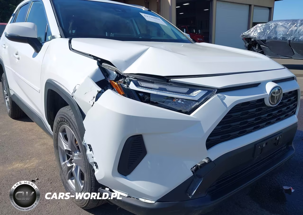 2025 Toyota Rav4 Hybrid Xle VIN:JTMRWRFV5SD304675 - 17