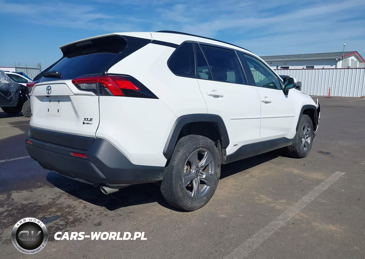 2025 Toyota Rav4 Hybrid Xle VIN:JTMRWRFV5SD304675 - 4