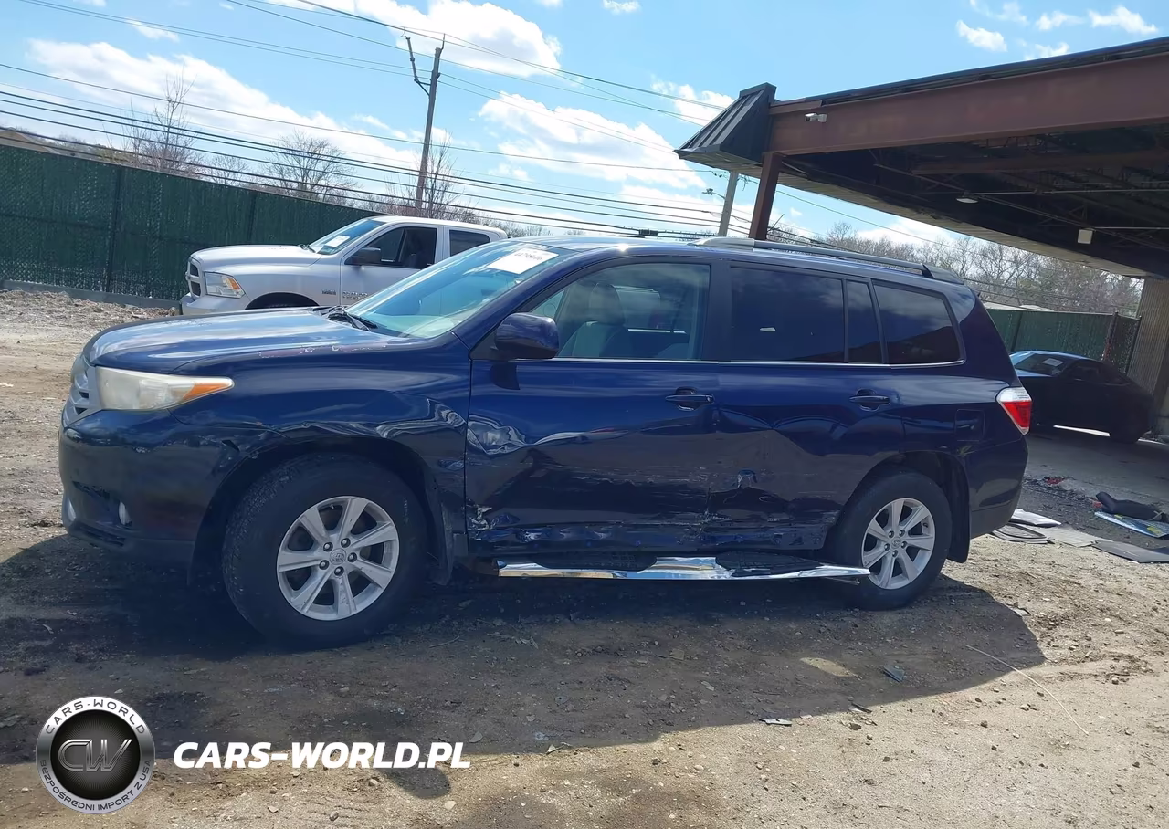 2013 Toyota Highlander Base Plus V6 VIN:5TDBK3EH3DS211408 - 14