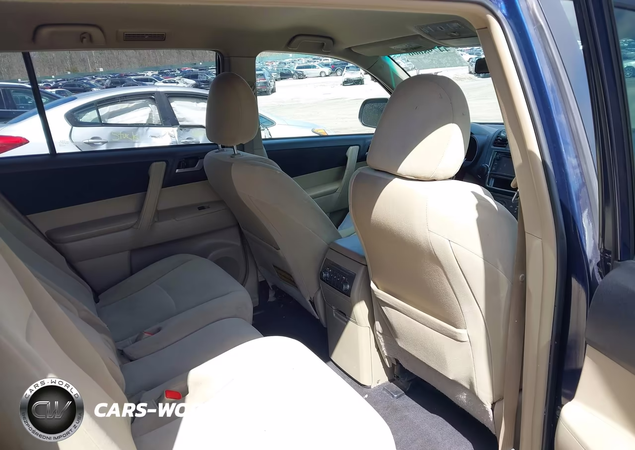 2013 Toyota Highlander Base Plus V6 VIN:5TDBK3EH3DS211408 - 8