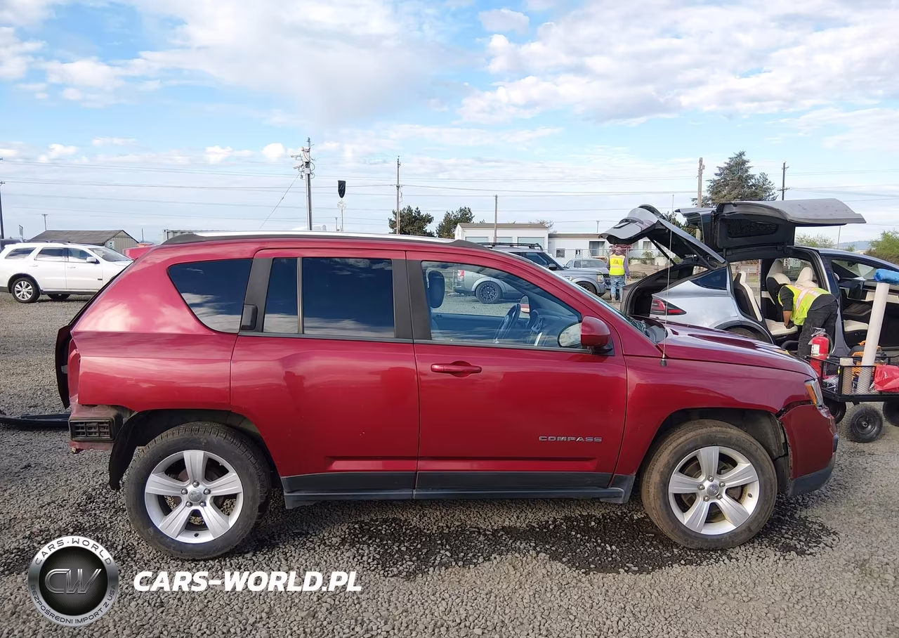 2015 Jeep Compass High Altitude Edition VIN:1C4NJCEA9FD367387 - 14