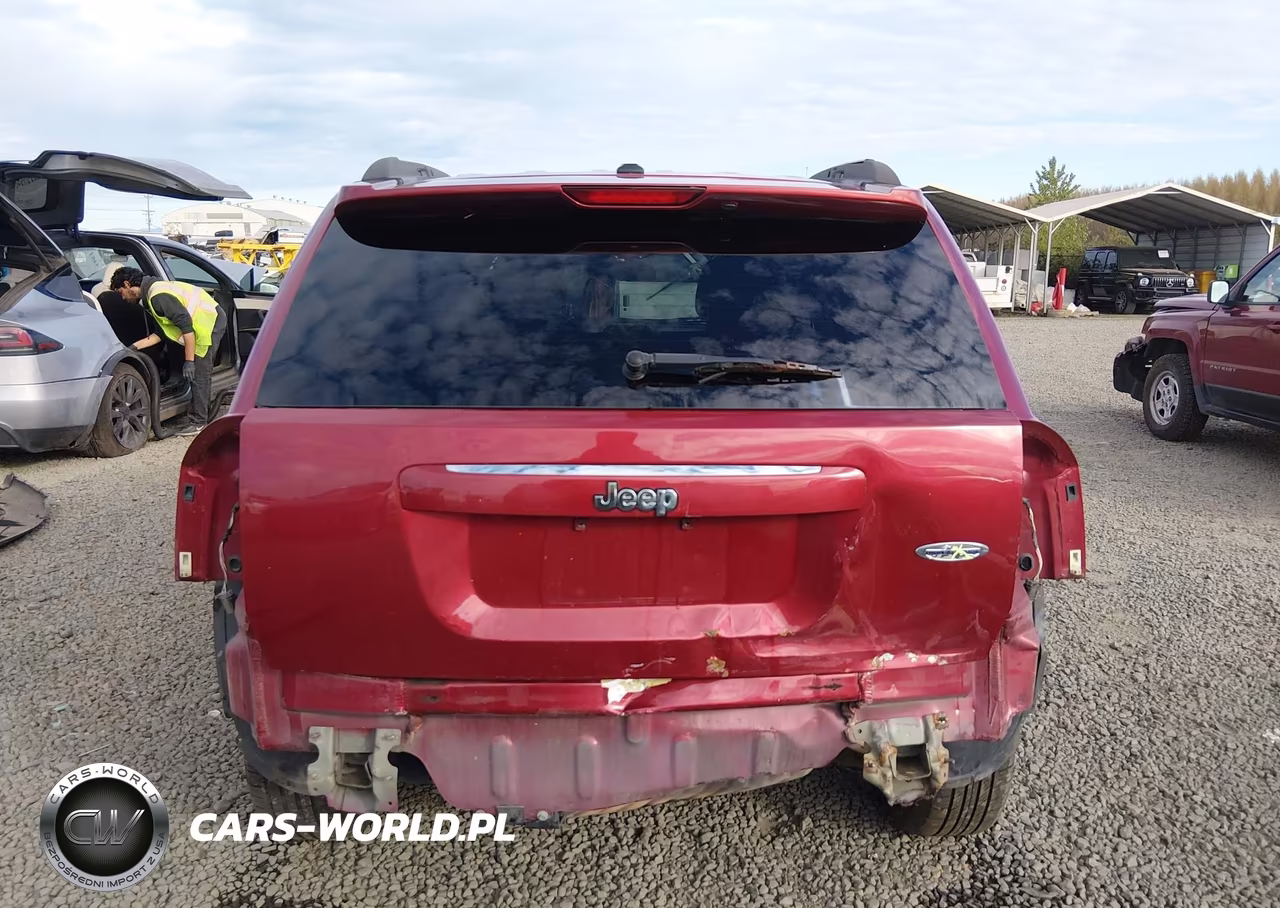 2015 Jeep Compass High Altitude Edition VIN:1C4NJCEA9FD367387 - 17