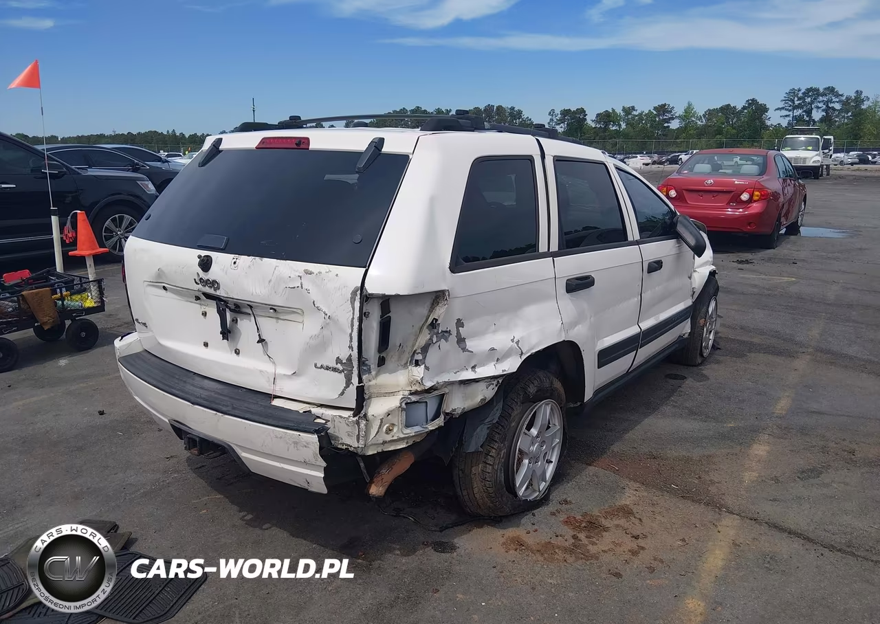 2005 Jeep Grand Cherokee Laredo VIN:1J4HR48N95C599089 - 4