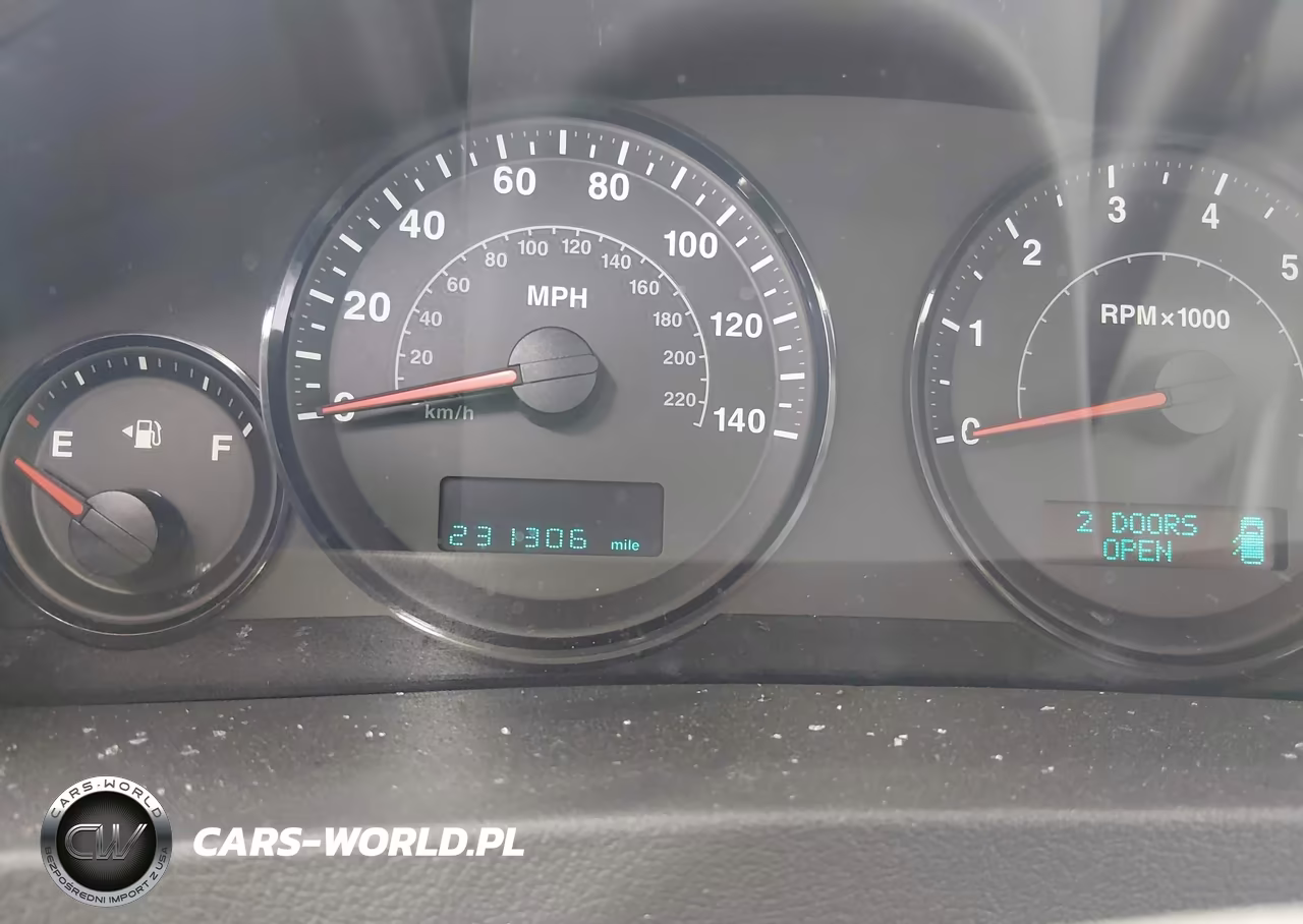 2005 Jeep Grand Cherokee Laredo VIN:1J4HR48N95C599089 - 7