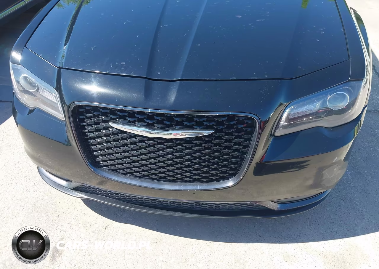 2019 Chrysler 300 300S VIN:2C3CCABG5KH660722 - 6