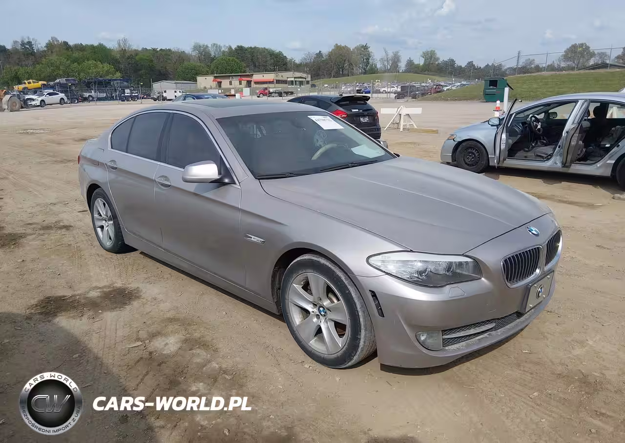 2011 BMW 528I