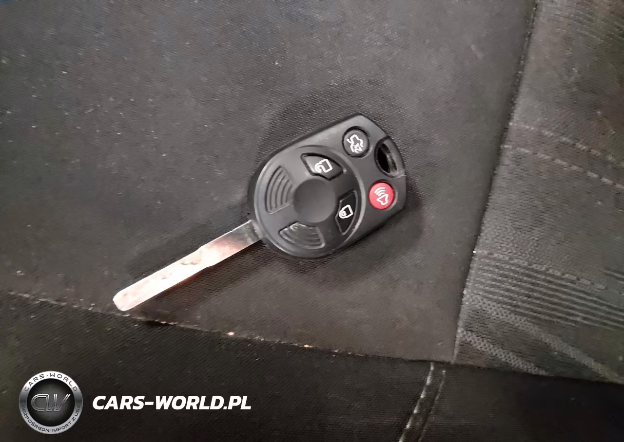 2018 Ford Focus Se VIN:1FADP3F26JL231515 - 11