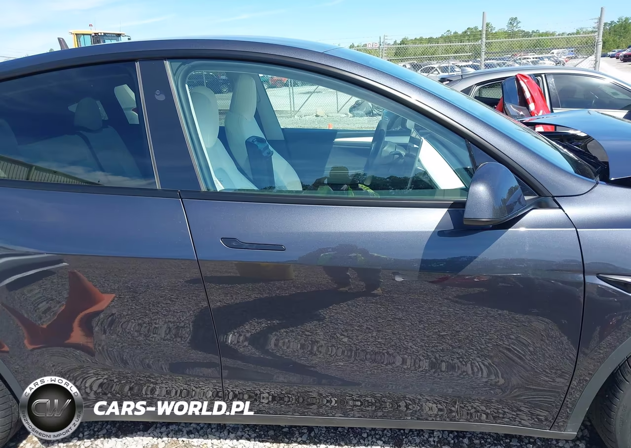 2024 Tesla Model Y Long Range Dual Motor All-Wheel Drive VIN:7SAYGDEE7RA252823 - 14