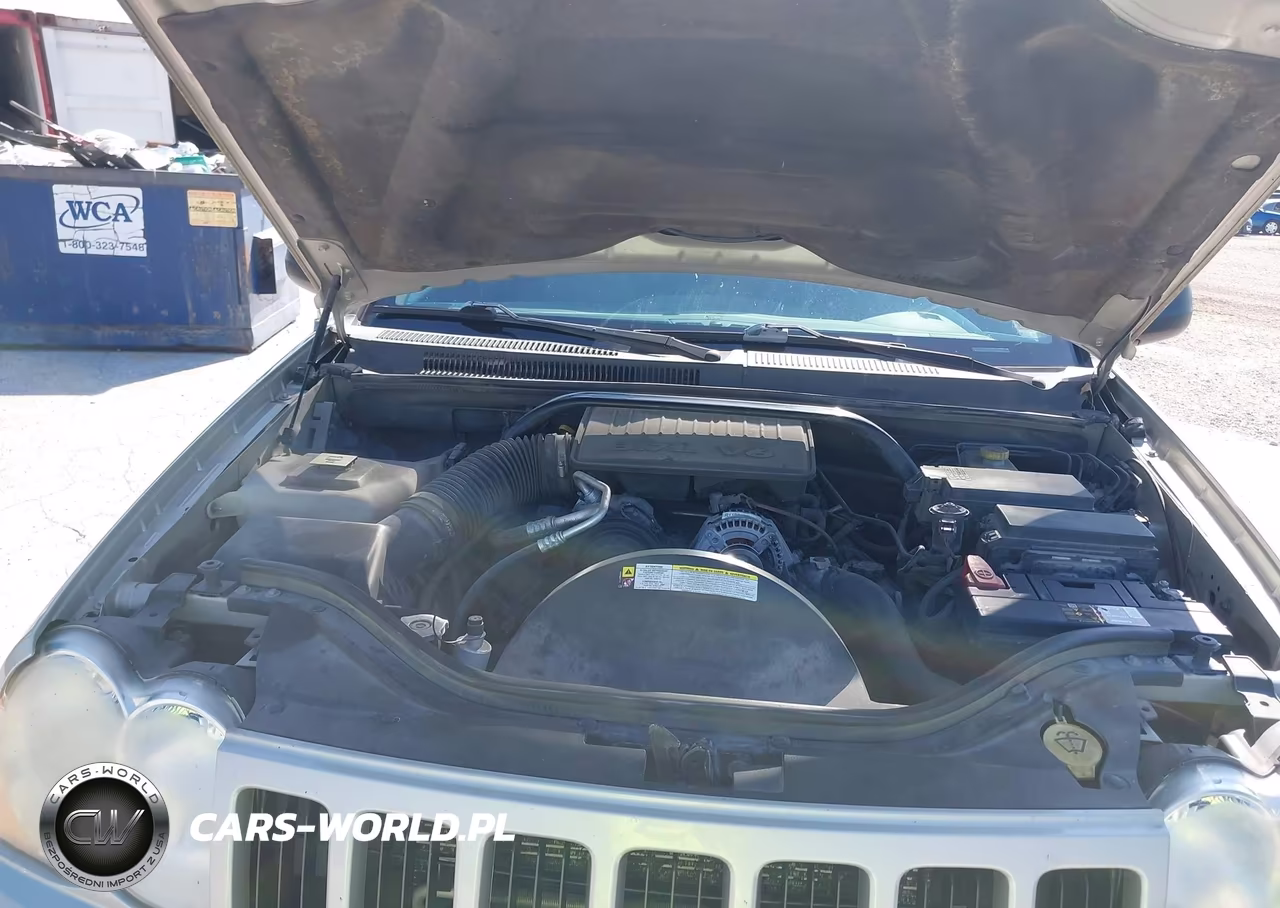 2010 Jeep Grand Cherokee Laredo VIN:1J4PR4GK9AC153862 - 10