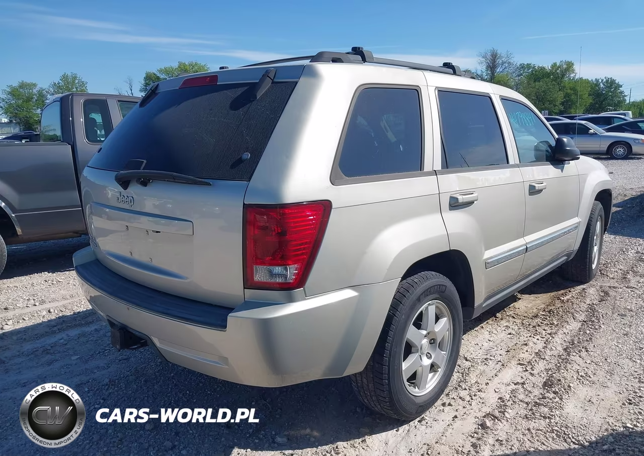 2010 Jeep Grand Cherokee Laredo VIN:1J4PR4GK9AC153862 - 4