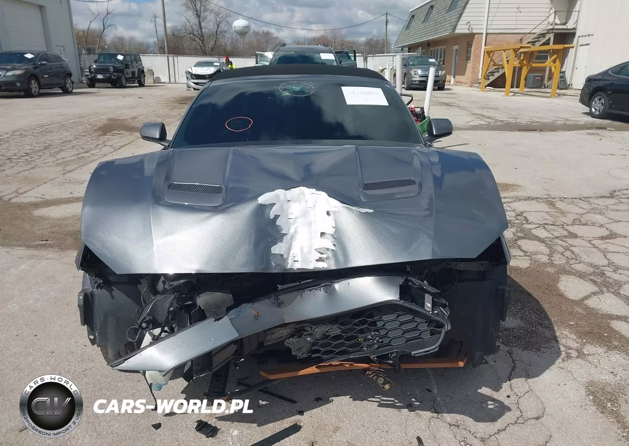 2021 Ford Mustang Ecoboost Premium VIN:1FATP8UH1M5103840 - 13