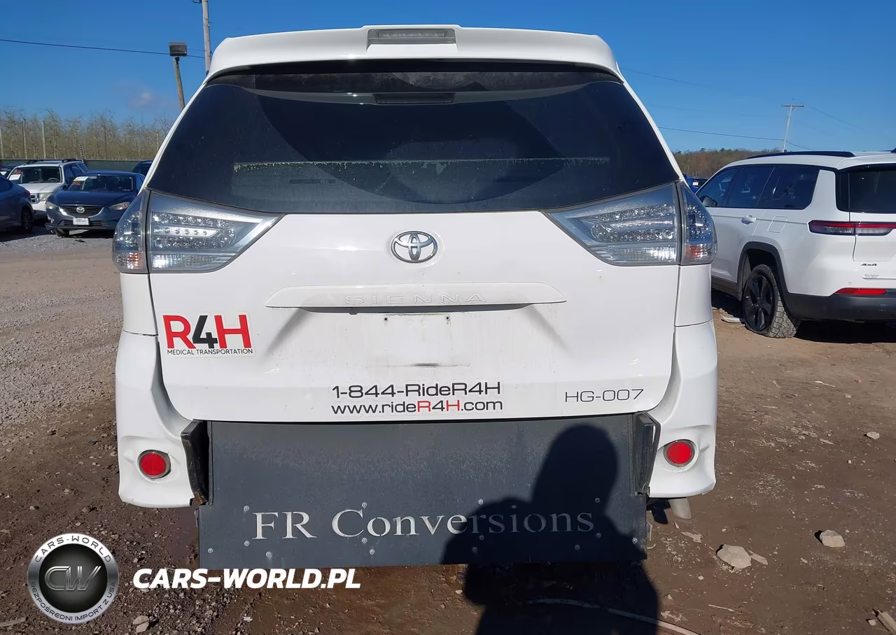 2019 Toyota Sienna Se 8 Passenger VIN:5TDXZ3DC7KS984855 - 16