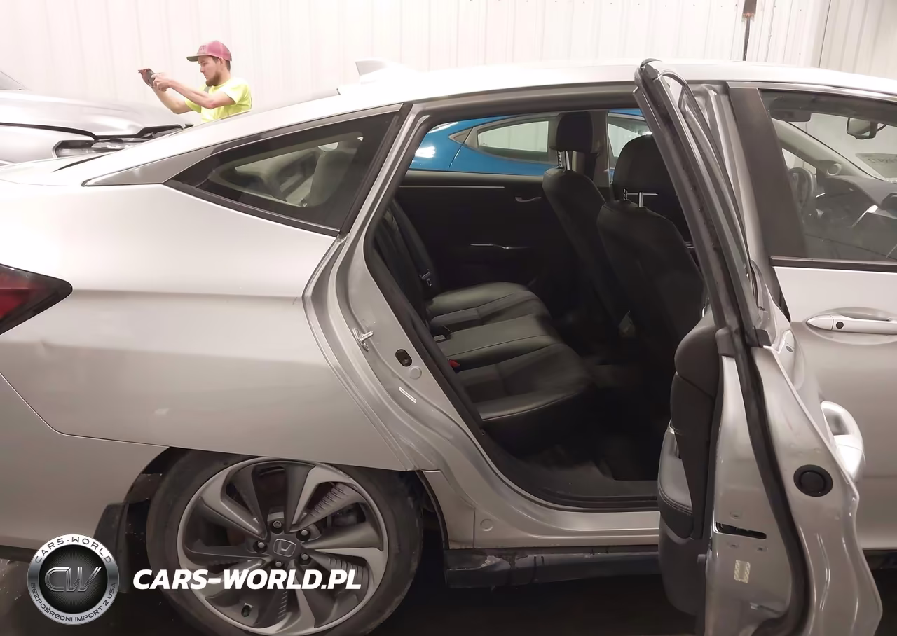 2018 Honda Clarity Plug-In Hybrid VIN:JHMZC5F16JC014320 - 8