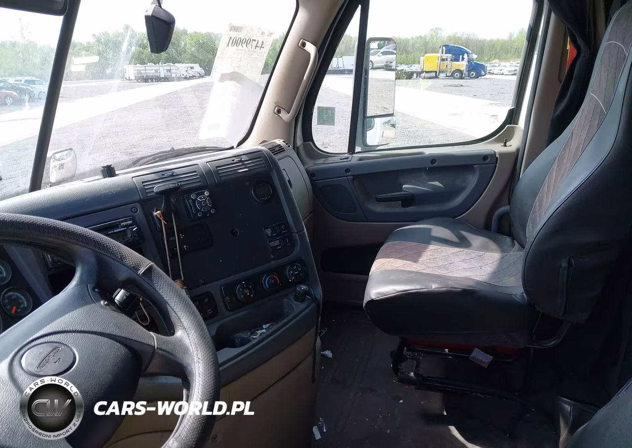 2017 Freightliner Cascadia 113 VIN:1FUJGHDV2HLHS8400 - 7