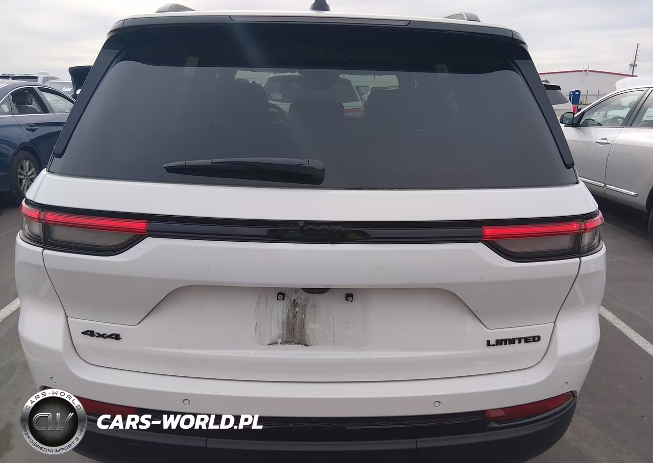 2025 Jeep Grand Cherokee Limited 4X4 VIN:1C4RJHBG8SC352662 - 16