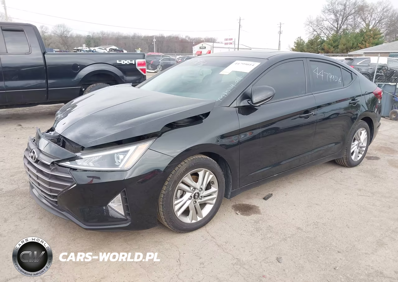 2019 Hyundai Elantra Value Edition VIN:5NPD84LFXKH404429 - 2