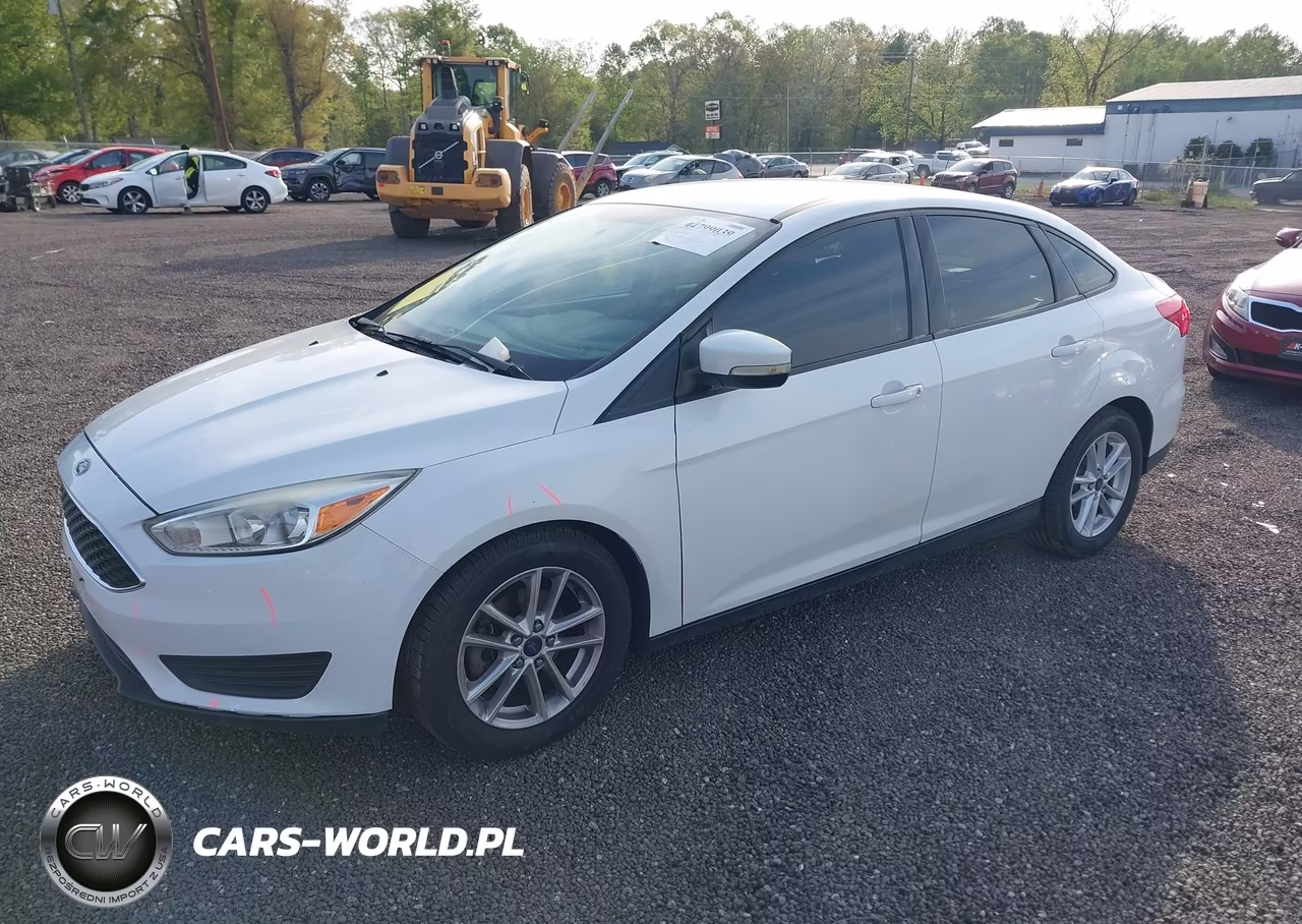 2016 Ford Focus Se VIN:1FADP3F27GL294275 - 2
