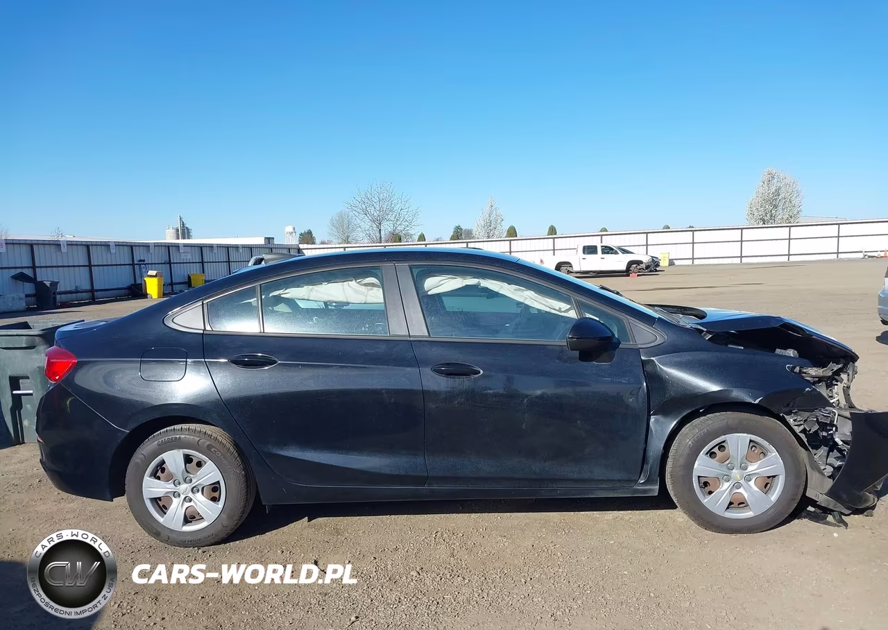2018 Chevrolet Cruze Ls Auto VIN:1G1BC5SM0J7137776 - 14