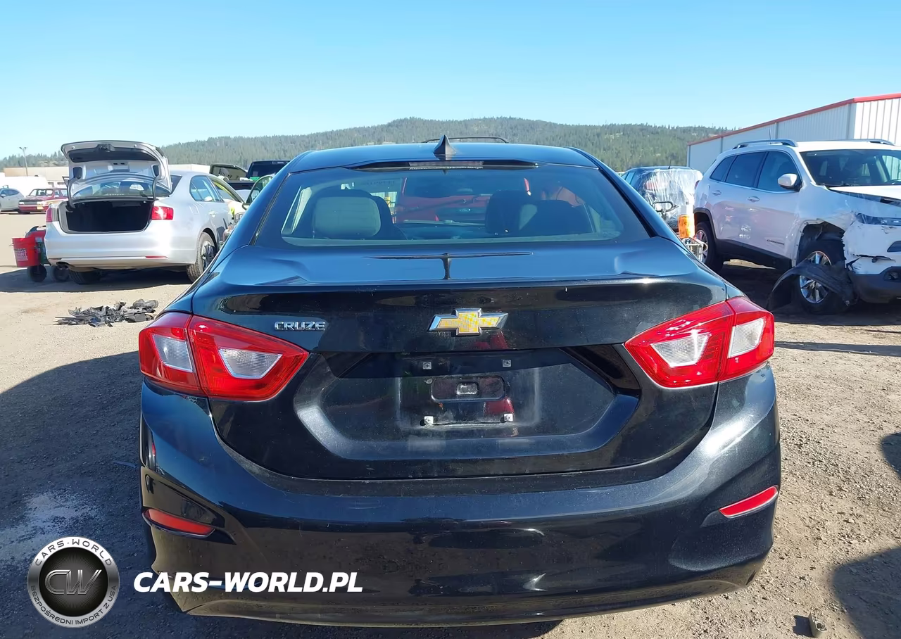 2018 Chevrolet Cruze Ls Auto VIN:1G1BC5SM0J7137776 - 17