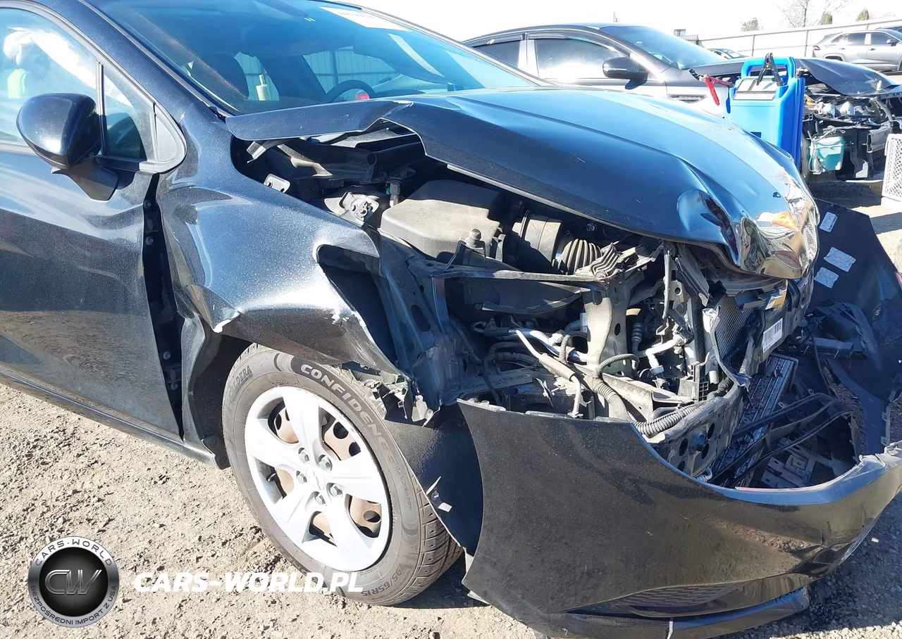 2018 Chevrolet Cruze Ls Auto VIN:1G1BC5SM0J7137776 - 18