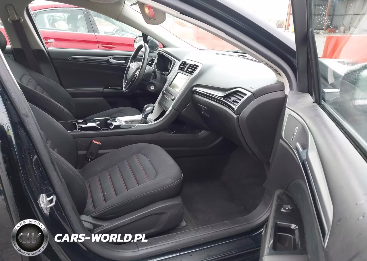2014 Ford Fusion Se VIN:3FA6P0HD6ER162483 - 5